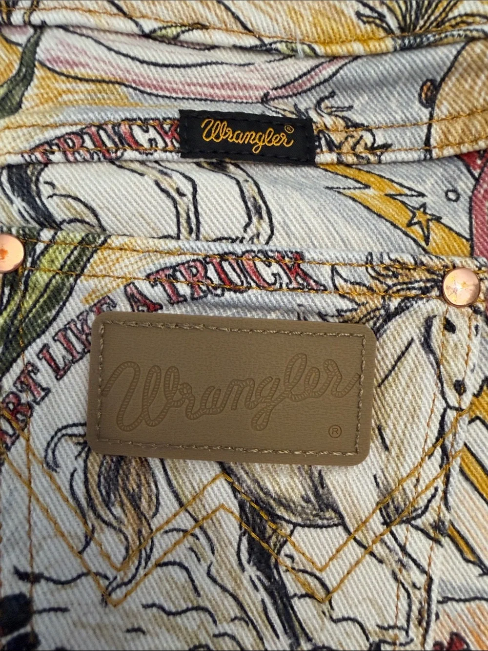 Wrangler x Lainey Wilson Girls Life of Lainey Storyteller Bell Bottom Jeans 14R